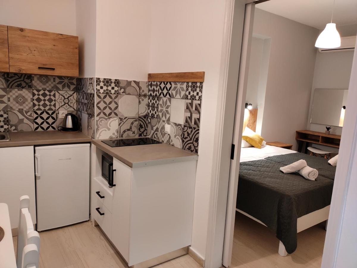 Valentinos Apartments Рода Экстерьер фото
