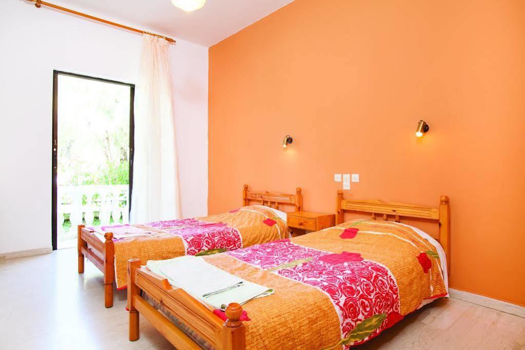 Valentinos Apartments Рода Экстерьер фото